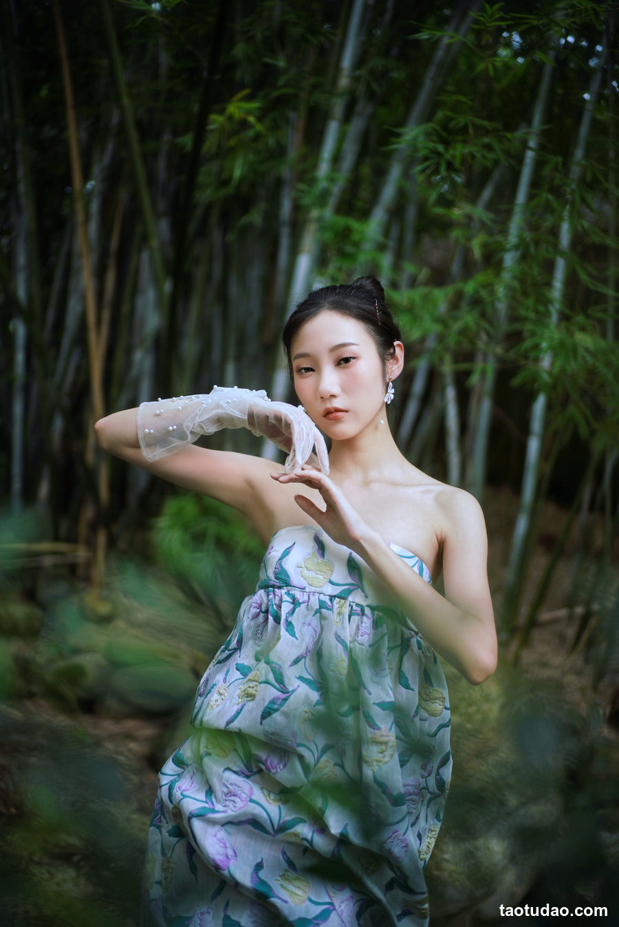 图片[2]-[YITUYU艺图语]2023.03.11 竹篱之夏 阿万[49+1P／695MB]-绅士图