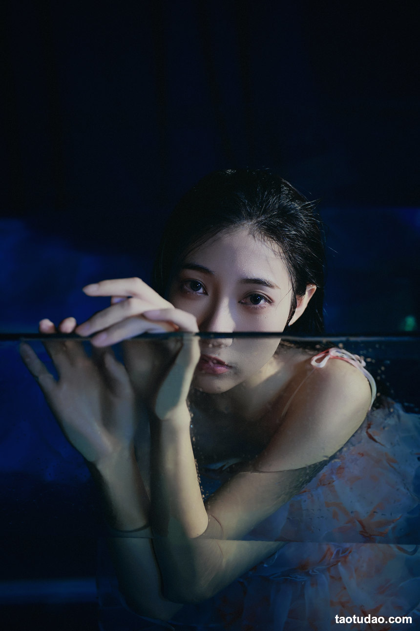 图片[3]-[YITUYU艺图语]2022.08.27 有人喜欢蓝 阿万[44+1P／644MB]-绅士图