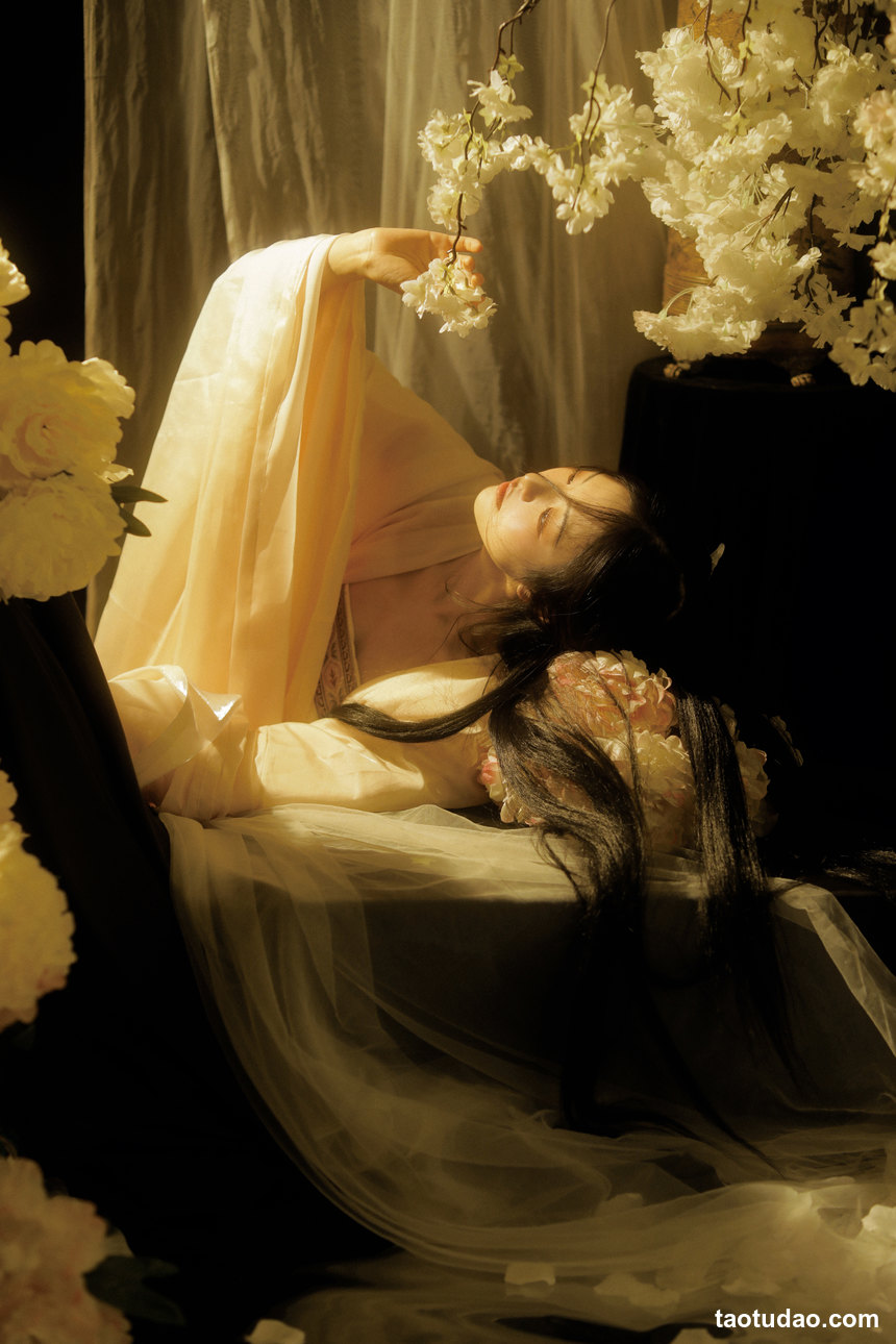 图片[2]-[YITUYU艺图语]2022.11.15 人生若只入初见 泱泱[19+1P／252MB]-绅士图