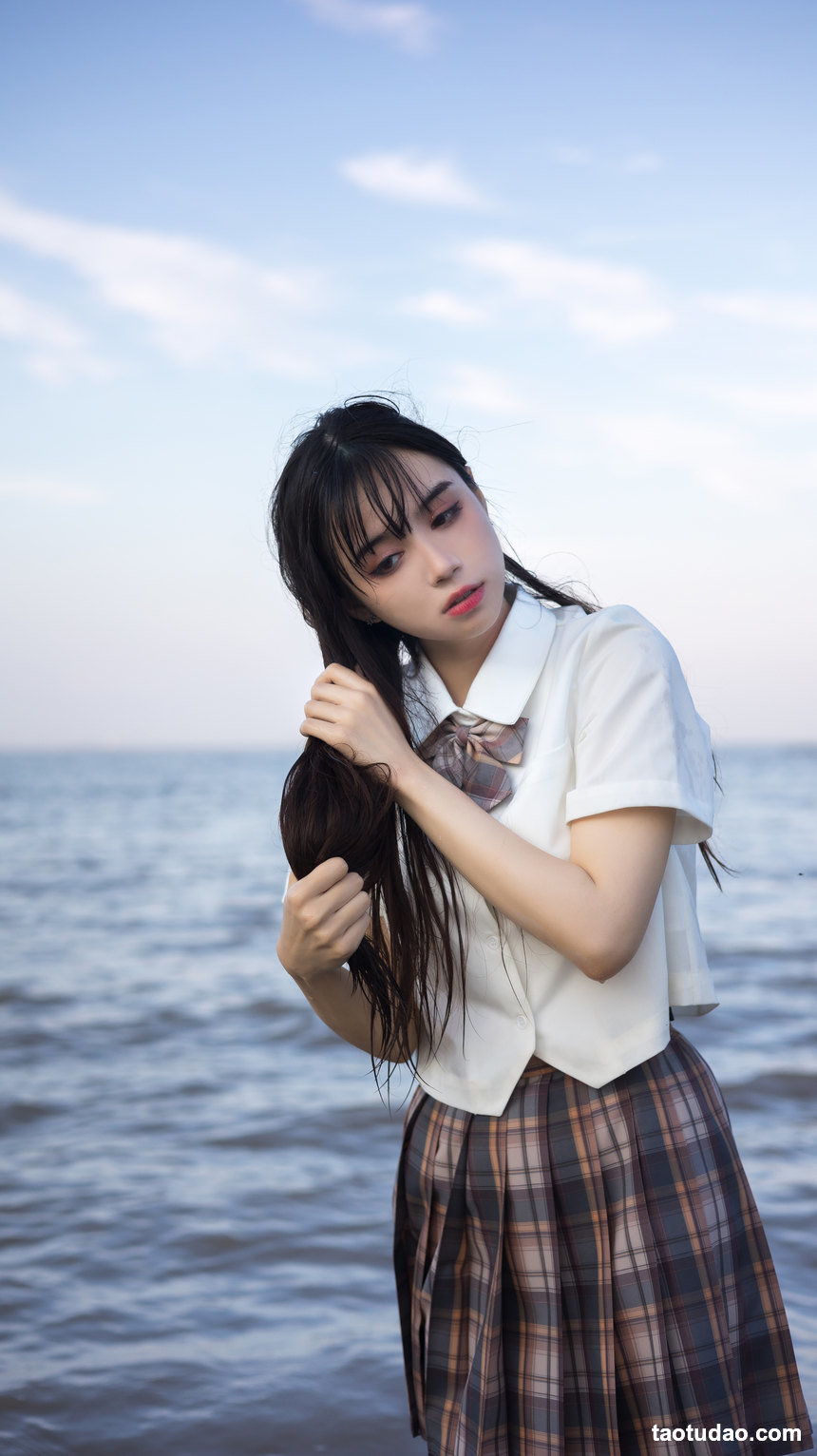 图片[2]-[YITUYU艺图语]2022.05.05 追浪 贰加六[25+1P／193MB]-绅士图