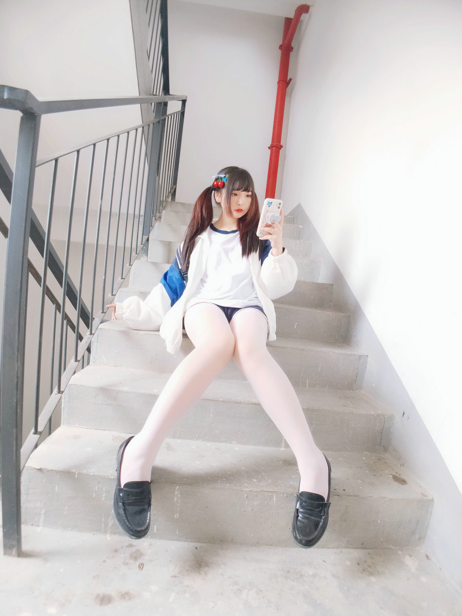 二次元美女古川kagura – 白丝体操运动服 / 43P2V-171MB / cos萌妹-绅士图