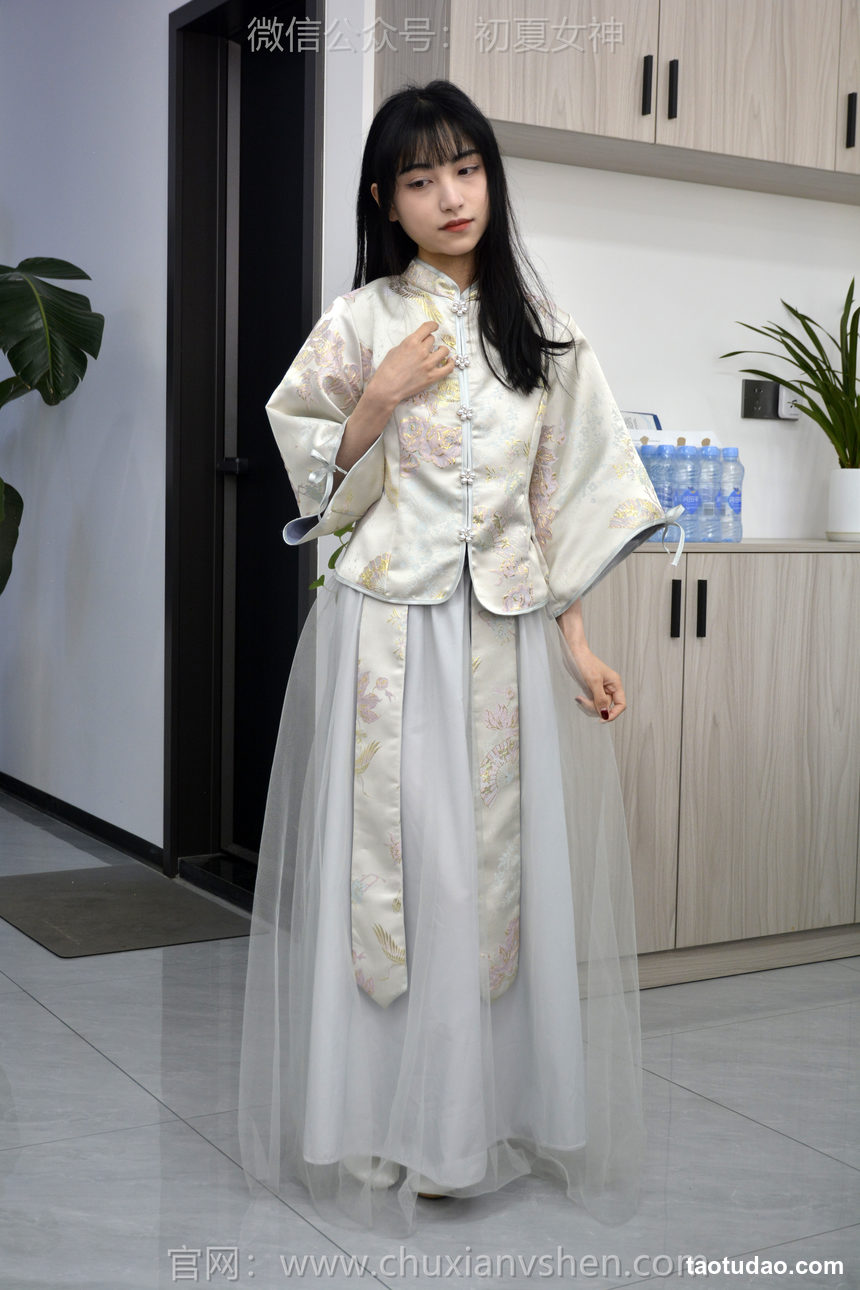 初夏女神 NO.163 柒柒 最美伴娘[140P+1V／4.94GB]-绅士图