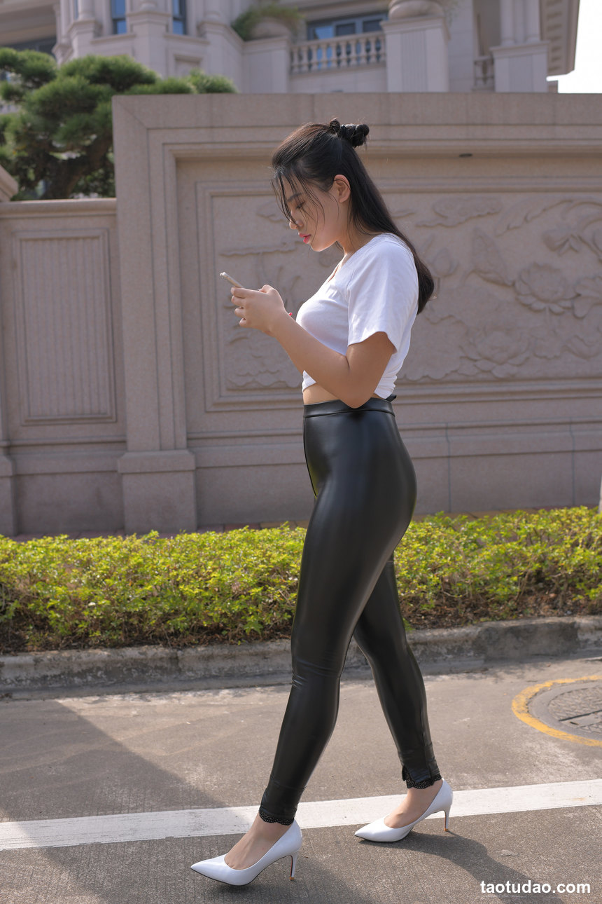 图片[4]-精选街拍作品 NO.0064 紧身黑皮裤性感美女高清原图[381P／464MB]-绅士图