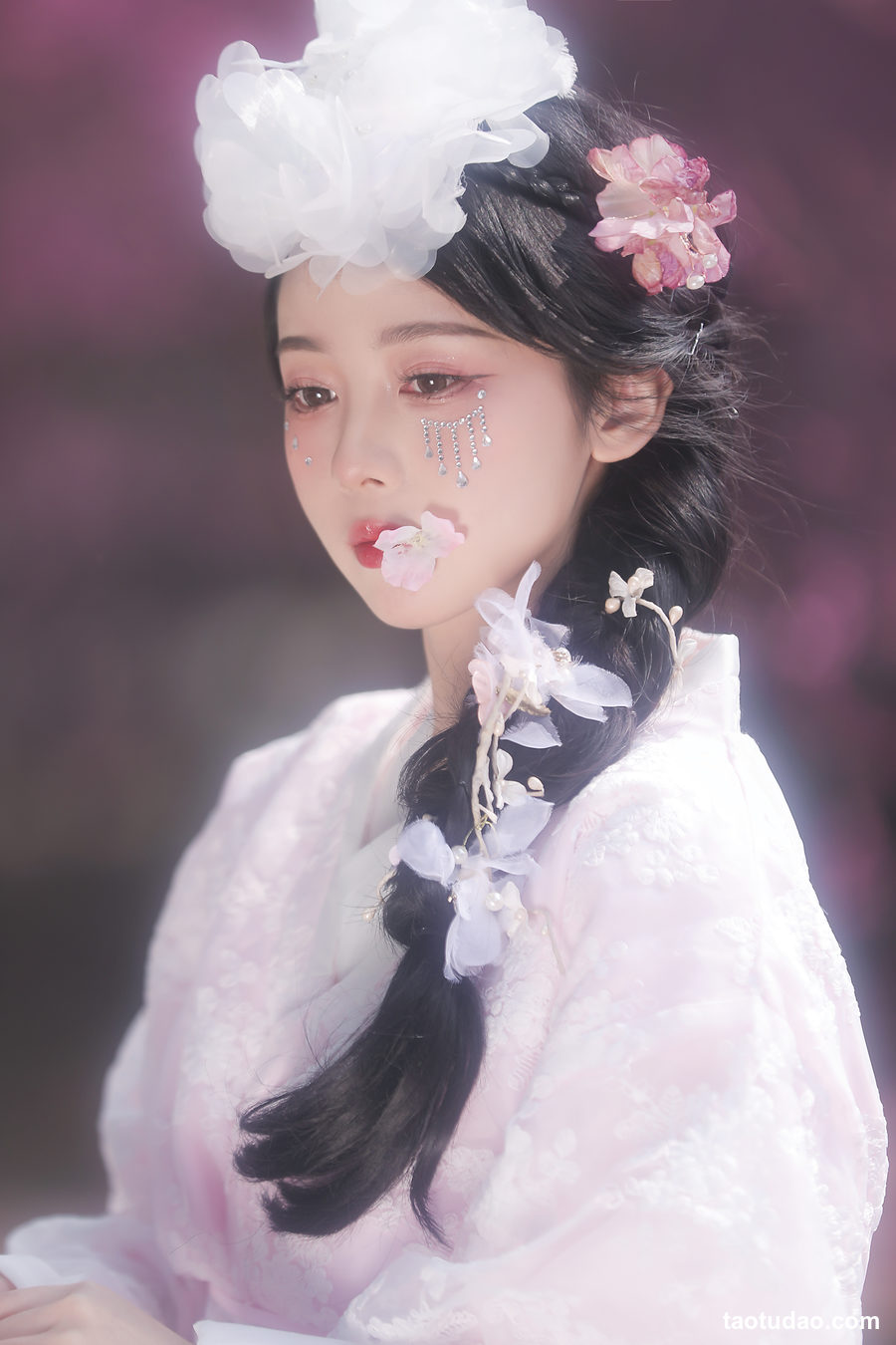 图片[4]-[YITUYU艺图语]2023.03.12 春日之花 骆明钰[30+1P／173MB]-绅士图