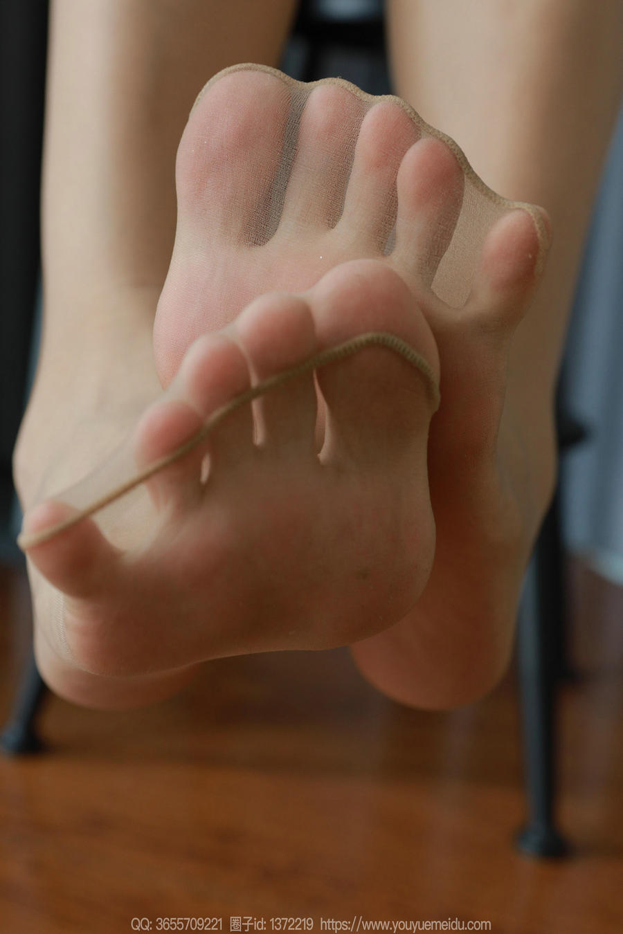 IESS异思趣向 - 模特：小宝《旗袍美女》/ 85P-86MB / 机构-艺库