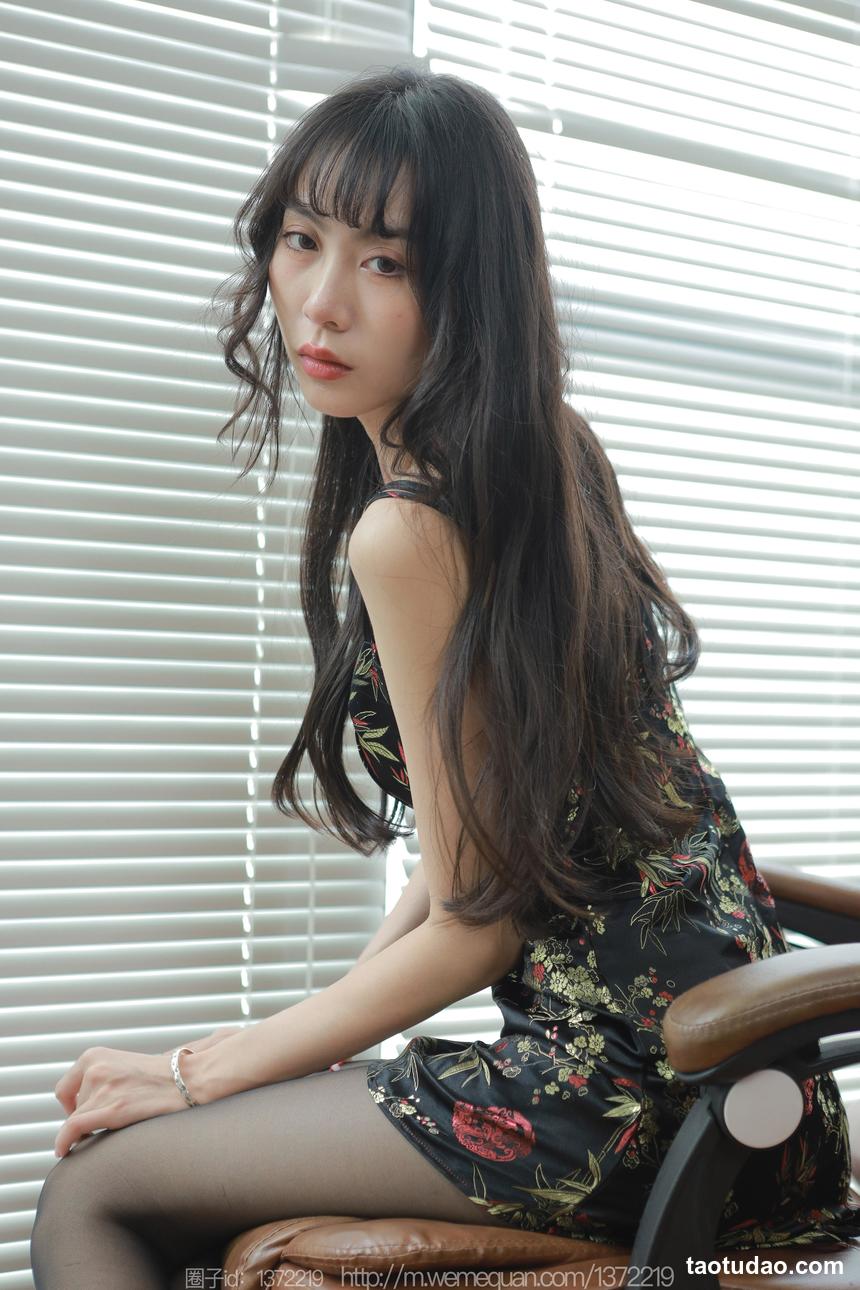 图片[2]-[IESS异思趣向] 2023.07.20 丝享家 1485 团团《长长的月退》[78P-85.7M]-绅士图