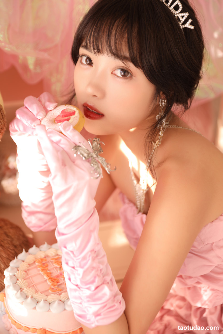 图片[2]-[YITUYU艺图语]2022.10.10 快乐万岁 小薇人儿[26+1P／266MB]-绅士图