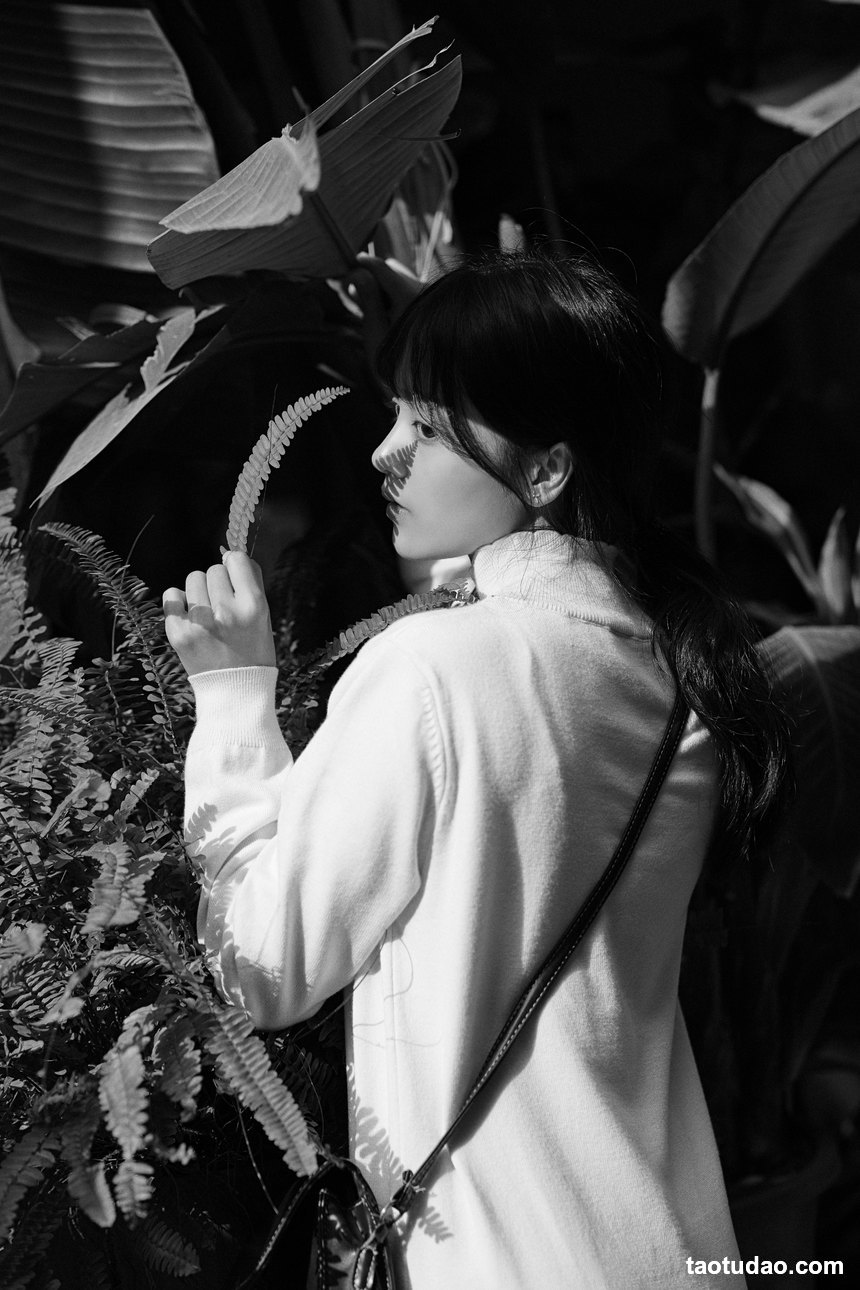 图片[2]-[YITUYU艺图语]2022.04.25 不期而遇 雨文[41+1P／450MB]-绅士图