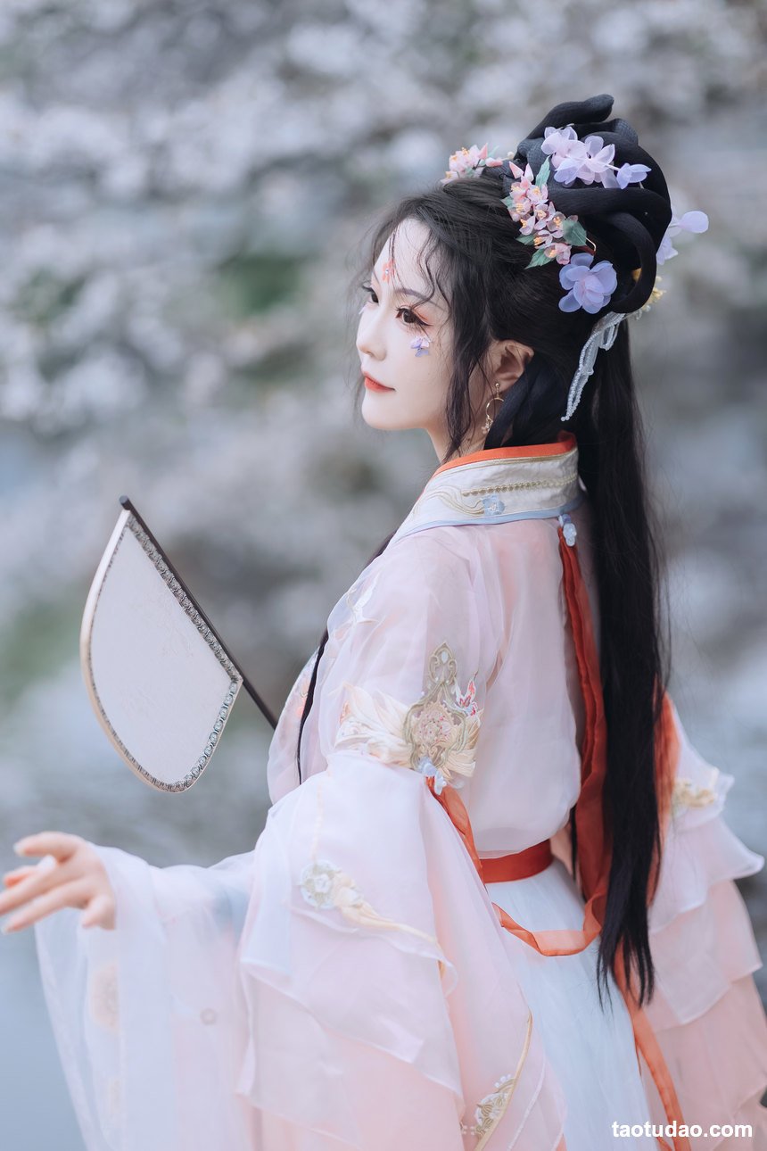 图片[3]-[YITUYU艺图语]2022.06.24 彩色迷宫 兔子Zzz不吃胡萝卜[31+1P／333MB]-绅士图