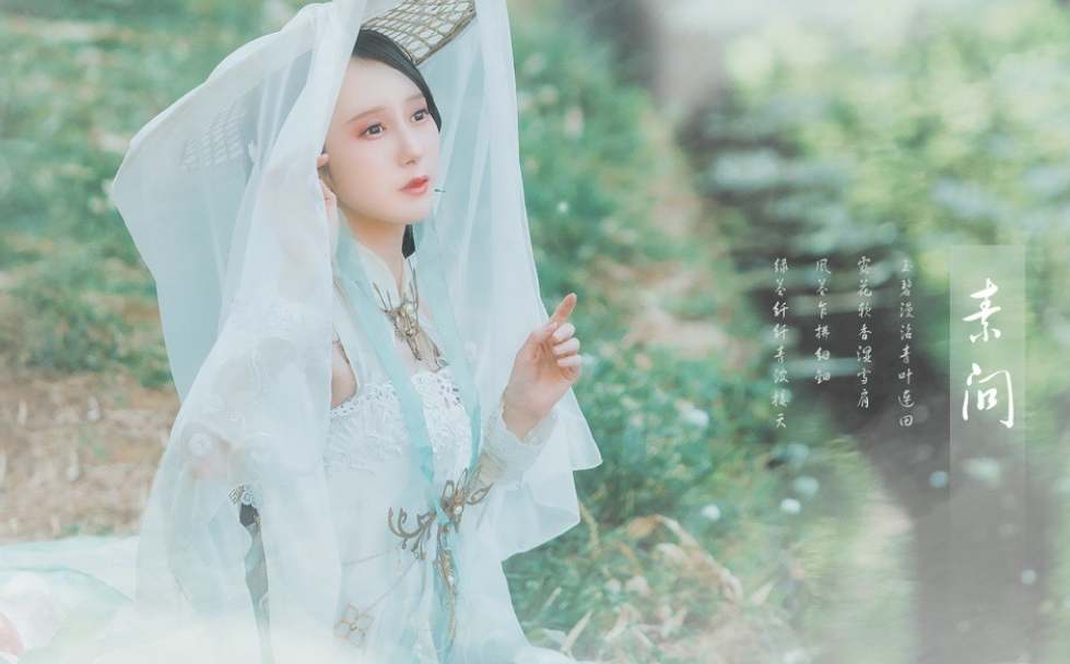 出身医药世家,因一张cos照被封为汉服女神,如今一年带货百万