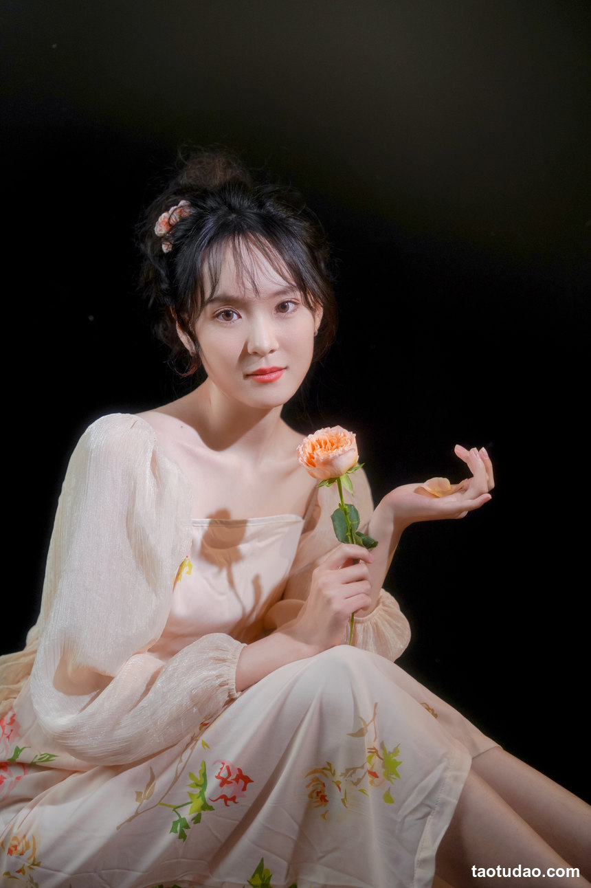 图片[2]-[YITUYU艺图语]2022.12.06 朱丽叶 三只喵[25+1P／208MB]-绅士图