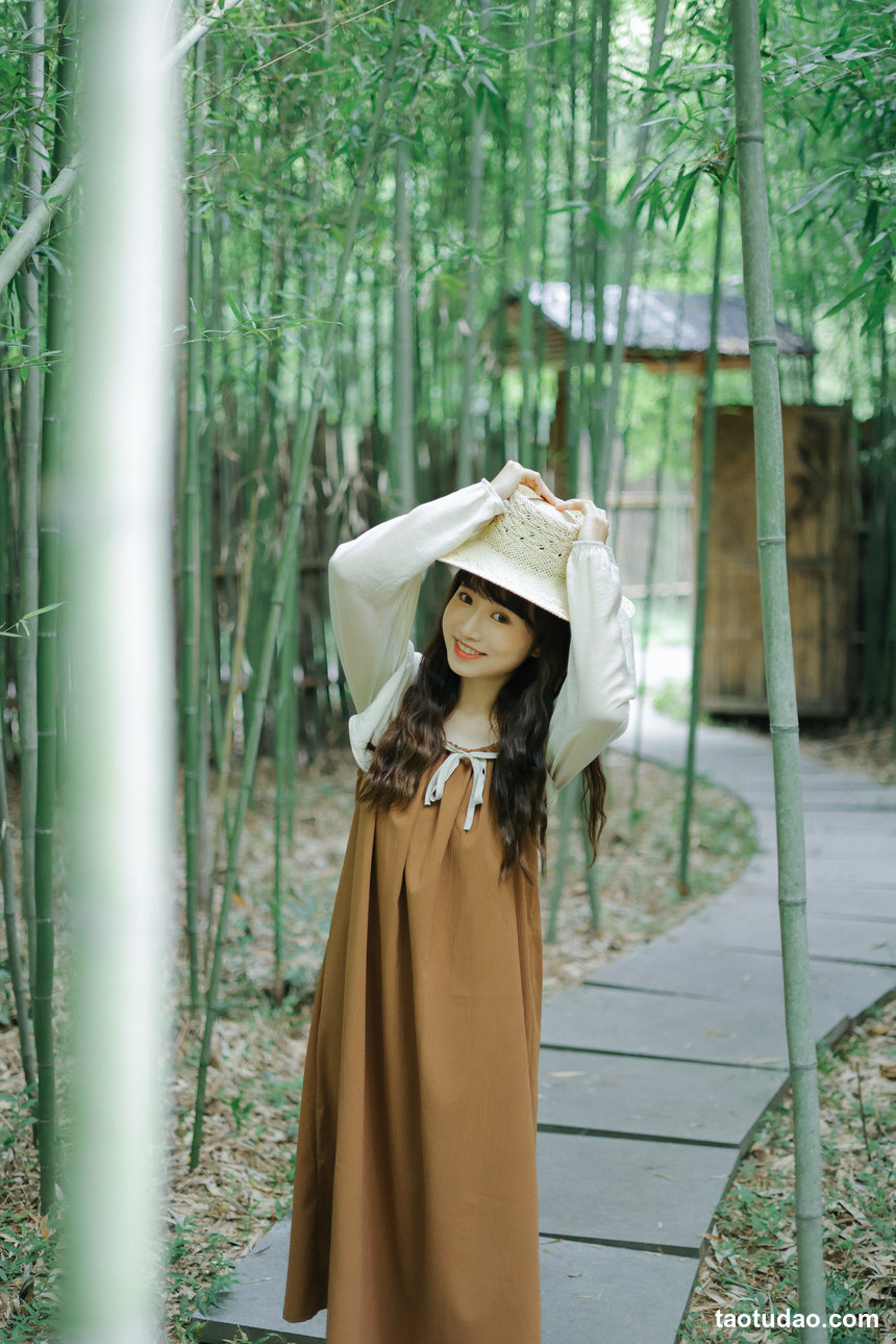 图片[2]-[YITUYU艺图语]2022.11.07 山间竹林 蓝胖子-[21+1P／173MB]-绅士图