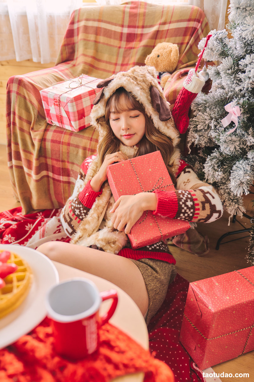 图片[2]-[YITUYU艺图语]2022.04.21 圣诞颂 _丹丹丹婷_[24+1P／427MB]-绅士图