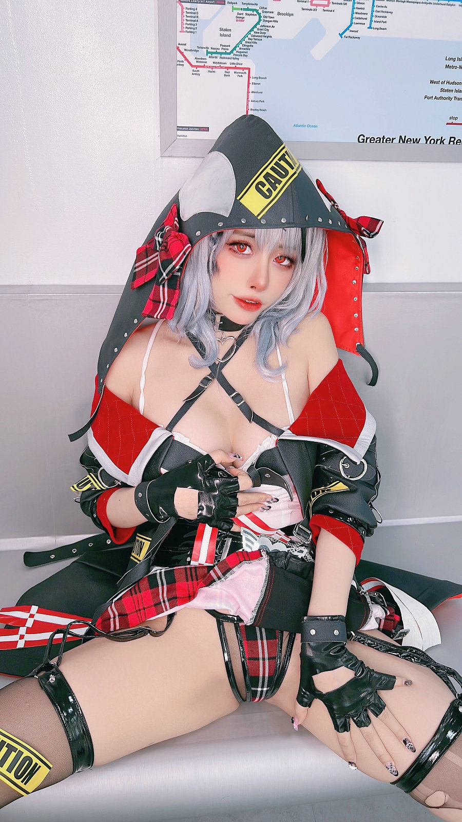 日本性感萝莉Byoru - Sakamata Chloe / 89P1V-1.58GB / cos萌妹-绅士图