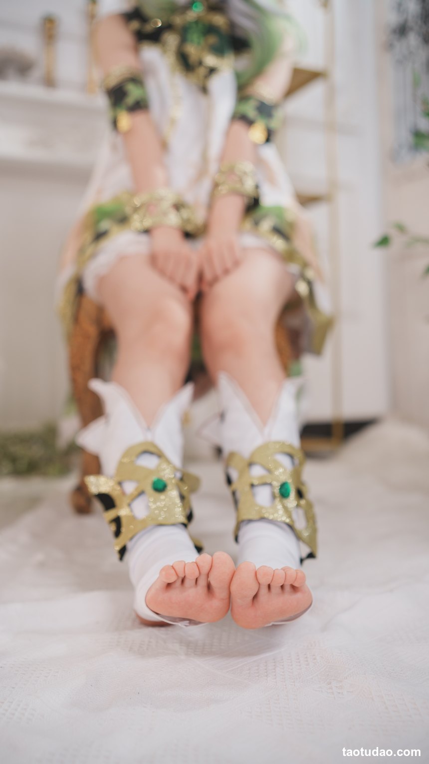 图片[4]-Seele麦麦 – NO.02 小草神物语 [35P13V-340MB]-绅士图