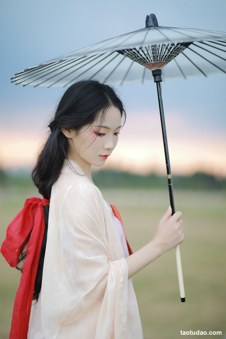 图片[2]-[YITUYU艺图语]2022.09.26 不归客 落花人独立[33+1P／630MB]-绅士图