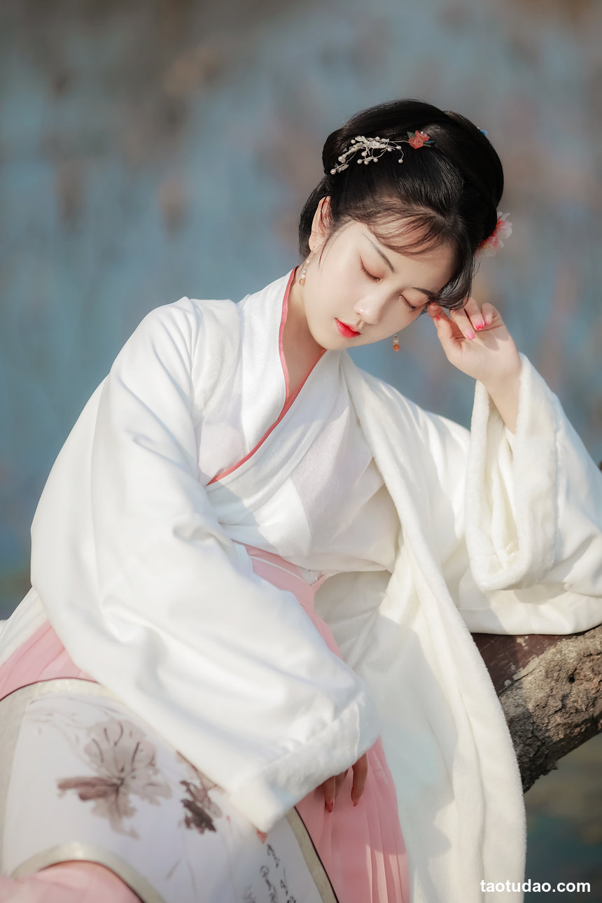 图片[2]-[YITUYU艺图语]2022.05.28 知否 令花羽[21+1P／214MB]-绅士图