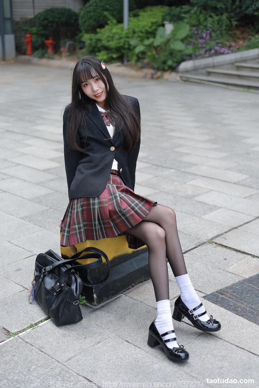 图片[3]-[IESS异思趣向] 2023.02.23 丝享家 1370 团团《春天的味道》[77P-100.3M]-绅士图