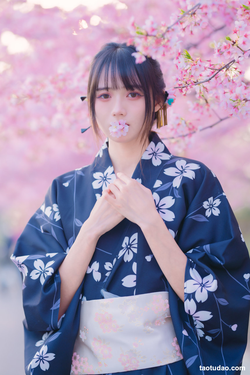 图片[2]-[YITUYU艺图语]2022.04.21 樱花烂漫时 兔子Zzz不吃胡萝卜[25+1P／187MB]-绅士图