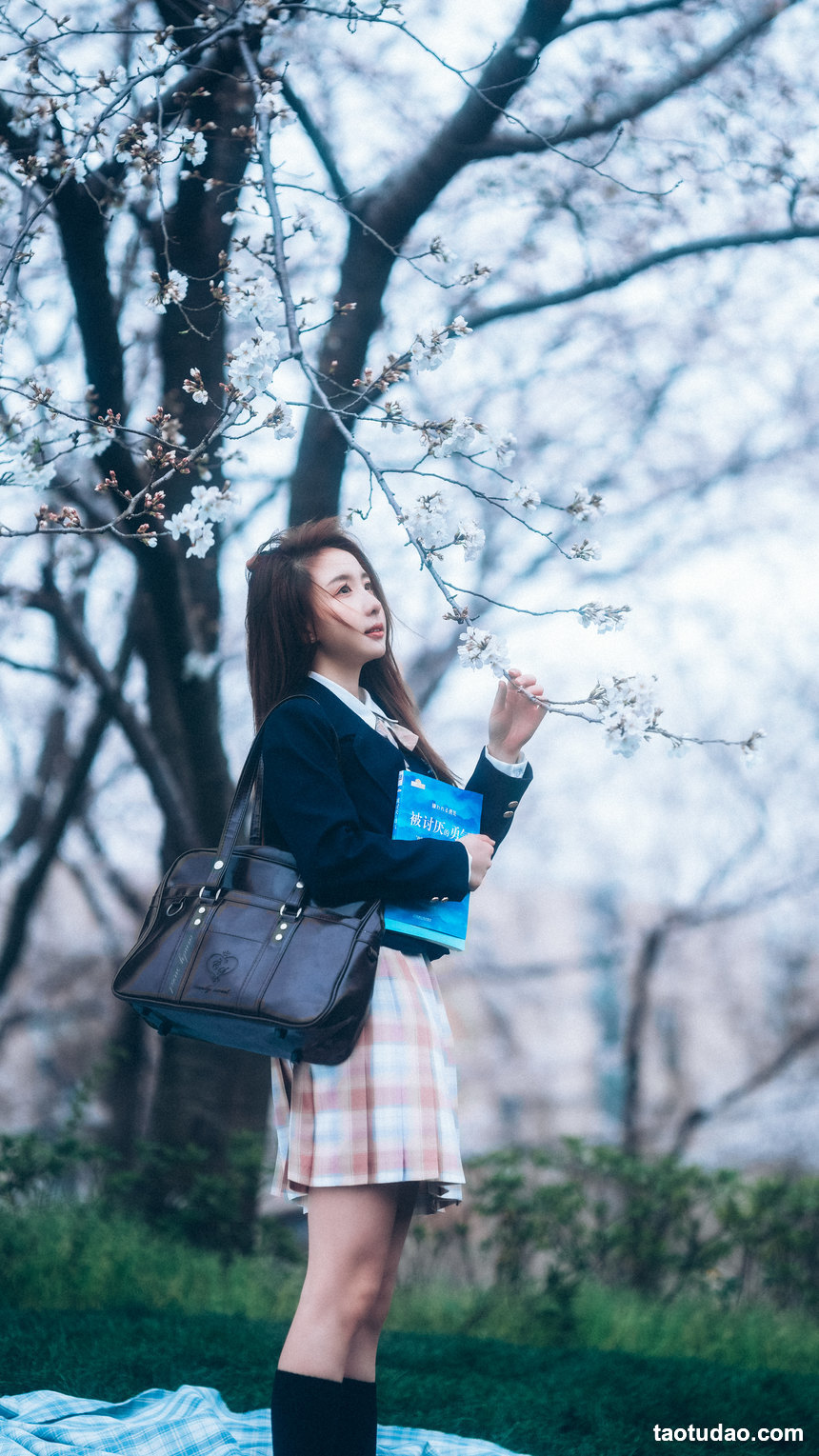 图片[3]-[YITUYU艺图语]2022.04.23 少女与樱 富贵[42+1P／503MB]-绅士图