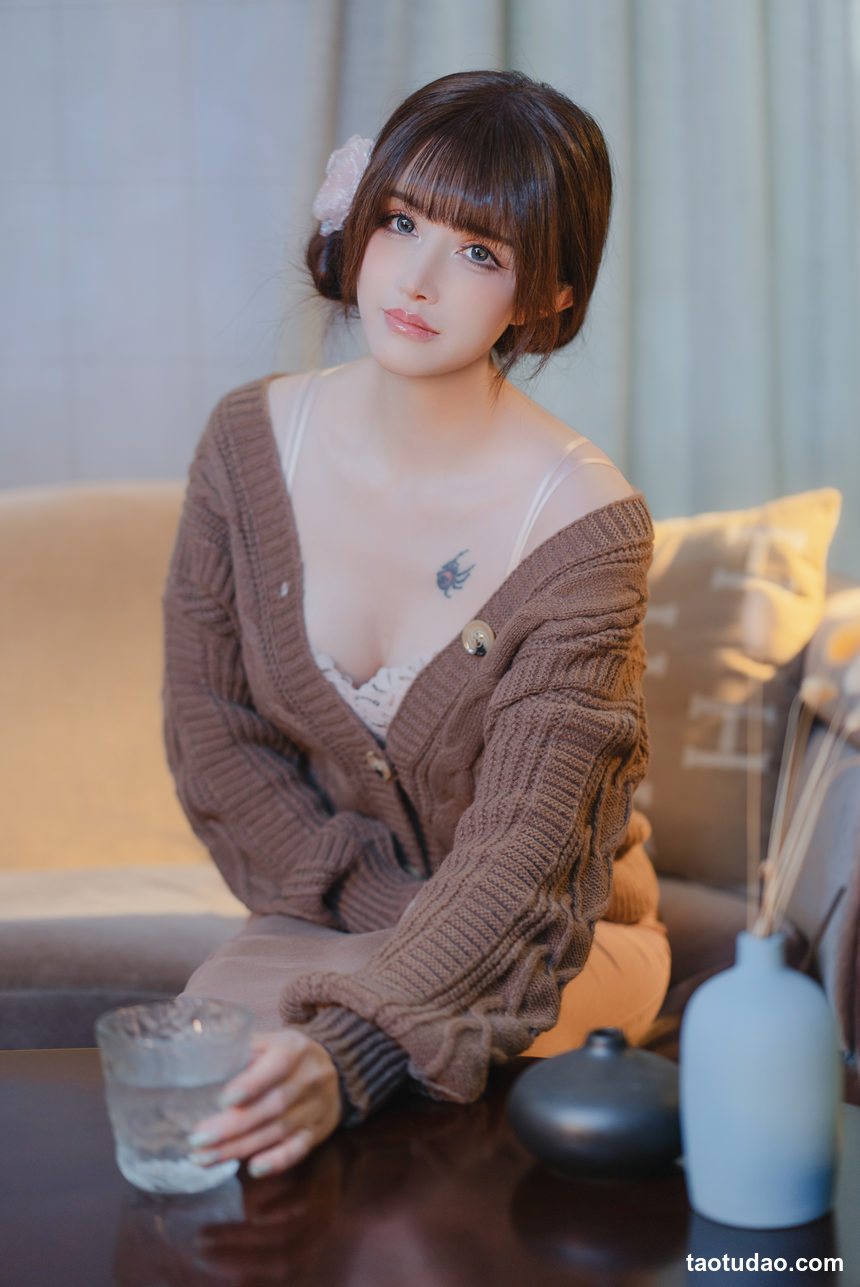 图片[2]-鹿八岁 – 无法拒绝的要挟 [222P+1V-1.21GB]-绅士图