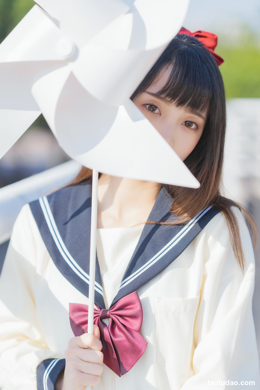 图片[2]-[YITUYU艺图语]2022.04.27 白色风车 思涼poi[25+1P／302MB]-绅士图