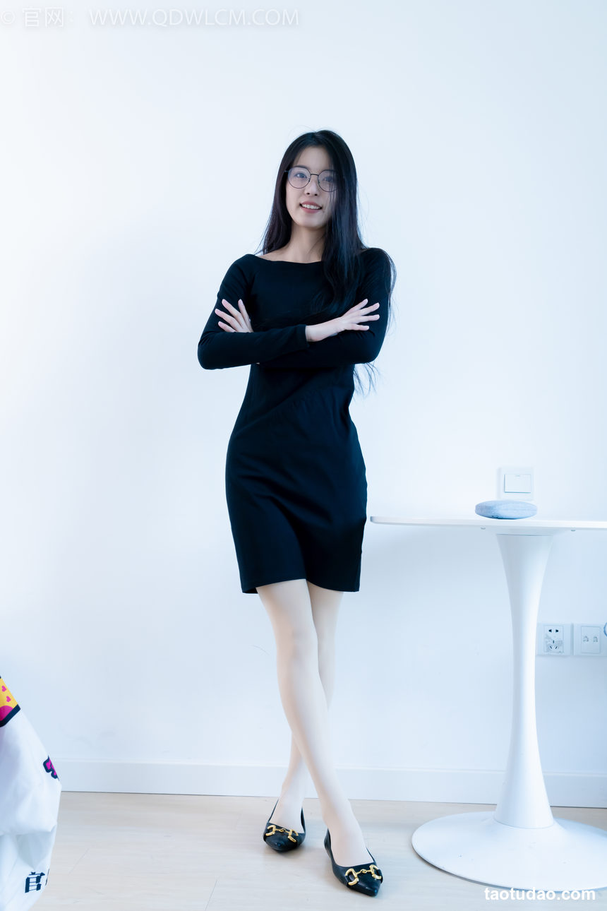 图片[3]-物恋传媒 NO.2256 茯苓-平底鞋、厚肉丝、厚黑丝、皮筋绑脚和挠脚心剧情[220P-1V-6.31G]-绅士图