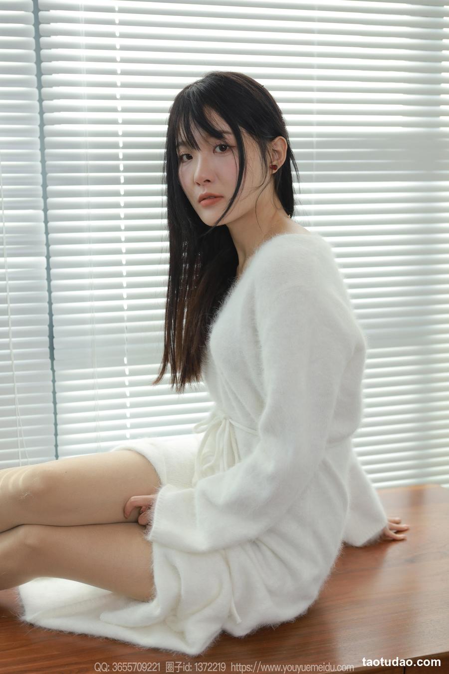 [IESS异思趣向] 2023.12.01 丝享家 1600 婉萍《白月光（下）》[79P-69.2M]-绅士图