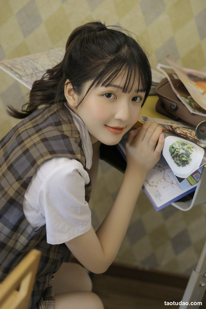 图片[2]-[YITUYU艺图语]2022.06.29 高校女生 金迪-Vivian[21+1P／105MB]-绅士图