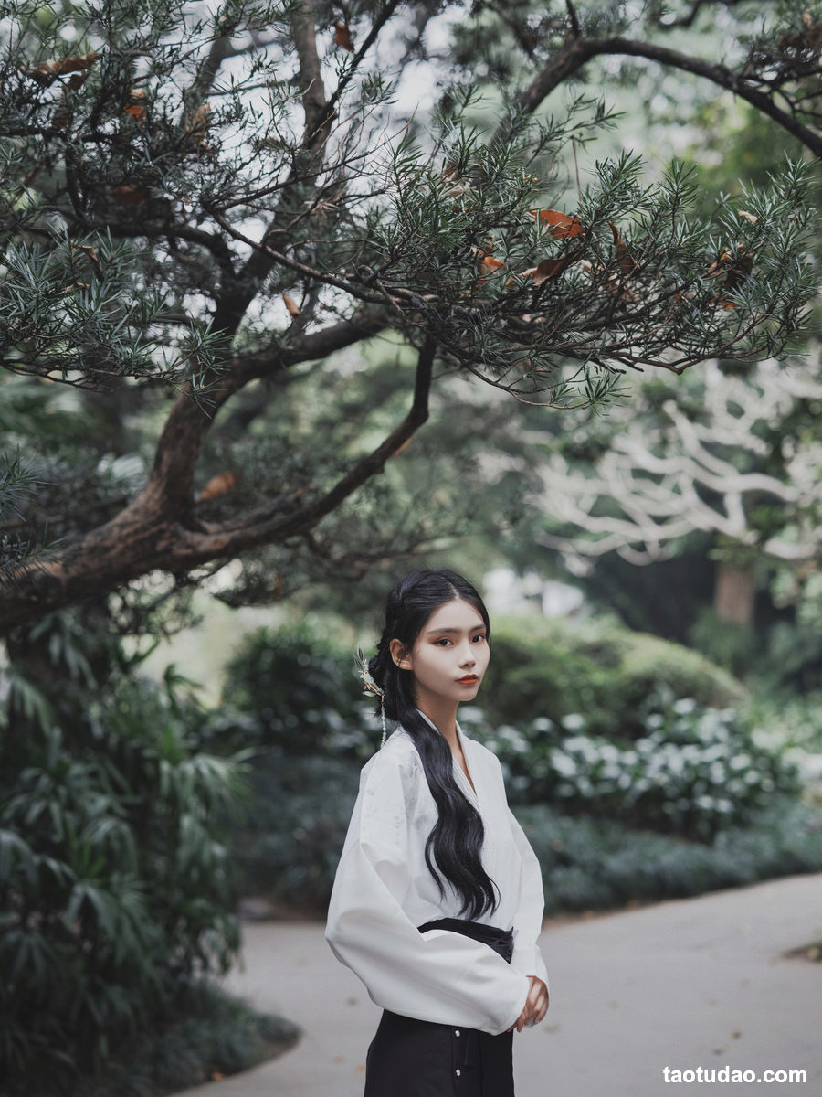 图片[2]-[YITUYU艺图语]2023.04.02 游园惊梦 小天[42+1P／1.50GB]-绅士图