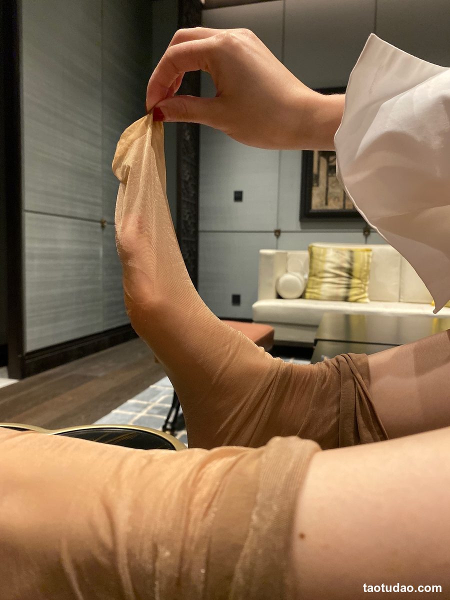 图片[4]-软妹小九九[July芝岚] – 咖色诱惑 [19P-15MB]-绅士图