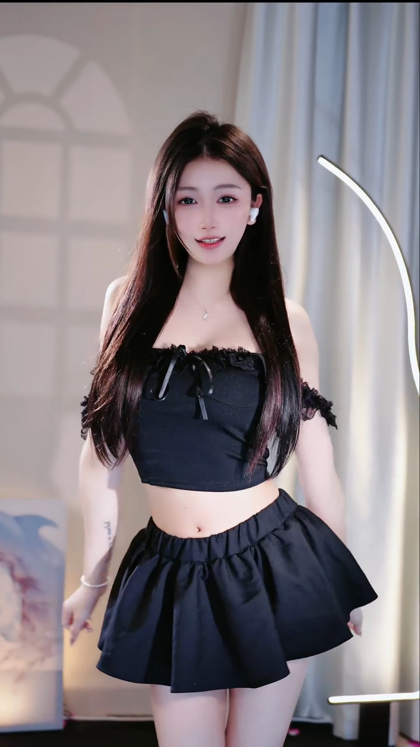 美女热舞1034 / 饭拍视频-艺库