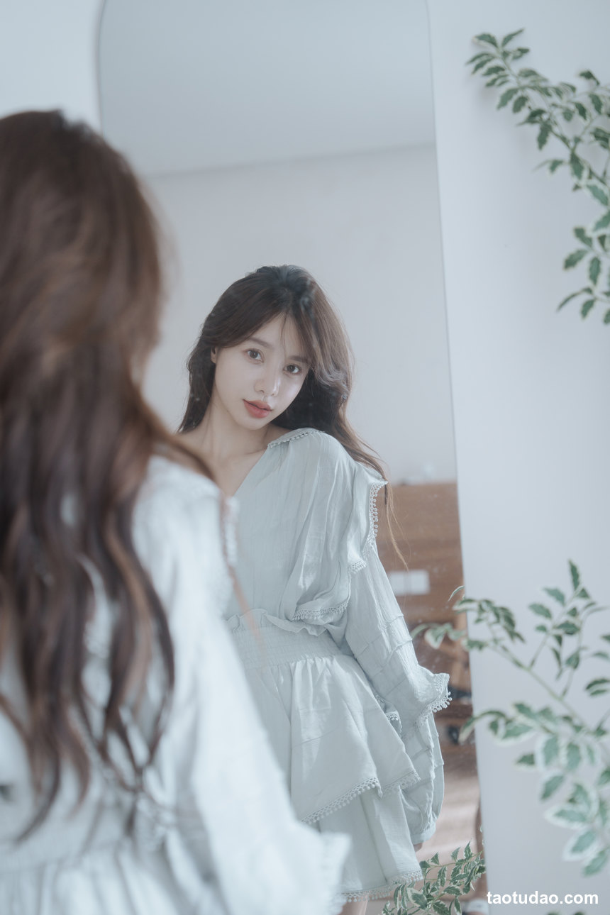 图片[2]-[YITUYU艺图语]2022.09.10 北欧极简风格民宿写真 姝雯同学[37+1P／244MB]-绅士图