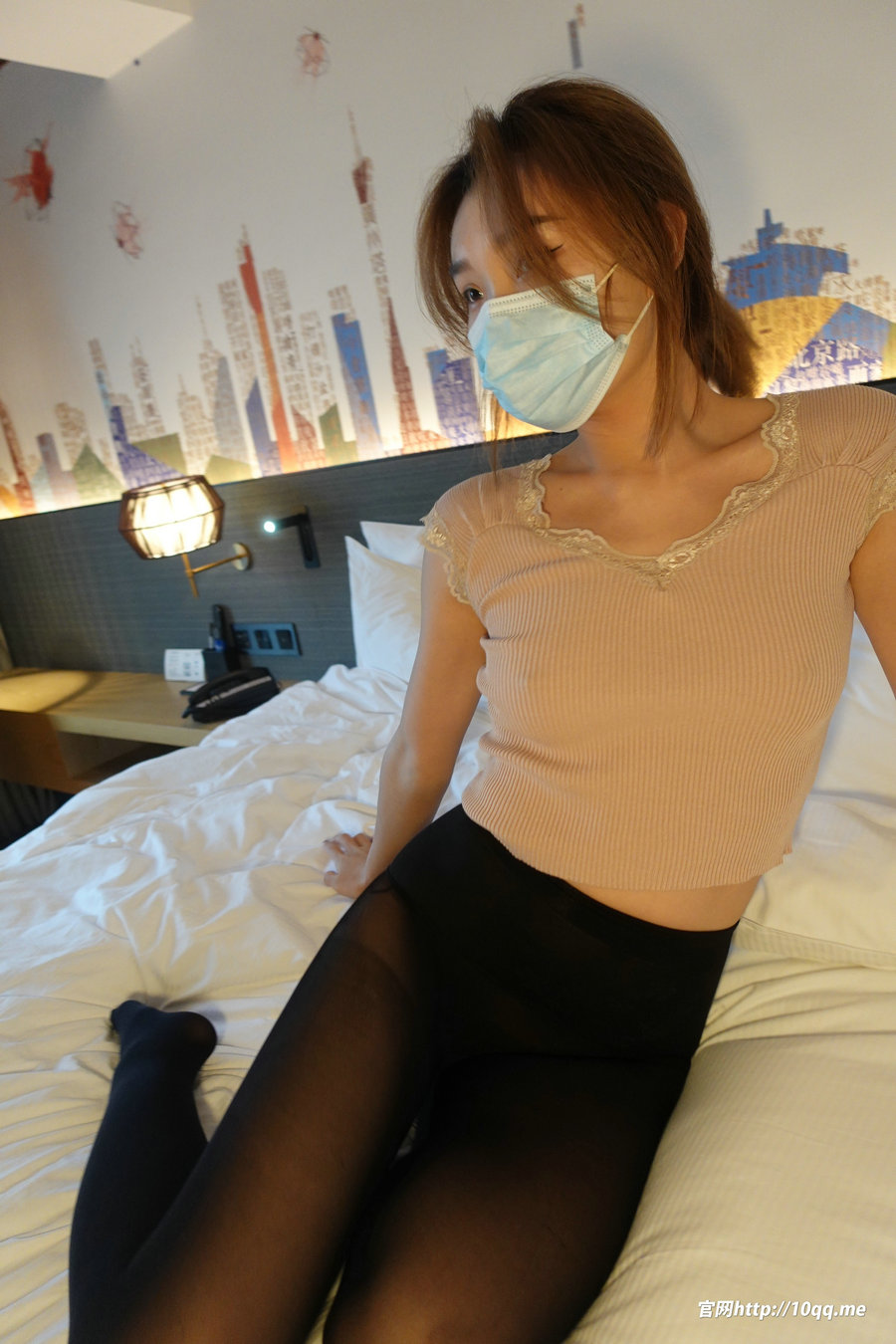/ ROSI写真 /口罩系列 2021.11.20 NO.1987 / 43P62MB / 丝袜丝足-绅士图