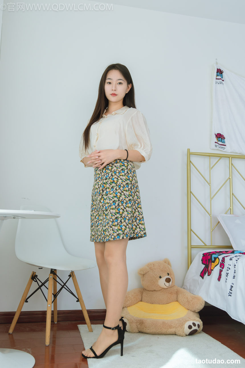 图片[3]-物恋传媒 NO.2277 美兔-三双高跟鞋、薄肉丝（脚尖微加固款）、裸足（红色美甲）[140P-1V-6.69G]-绅士图