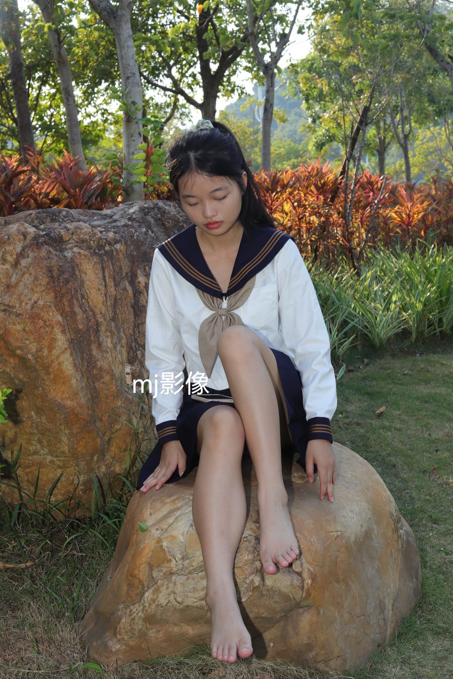 图片[4]-Pary摄影 NO.110 大学生小然户外展示37码嫩脚[98P／754MB]-绅士图