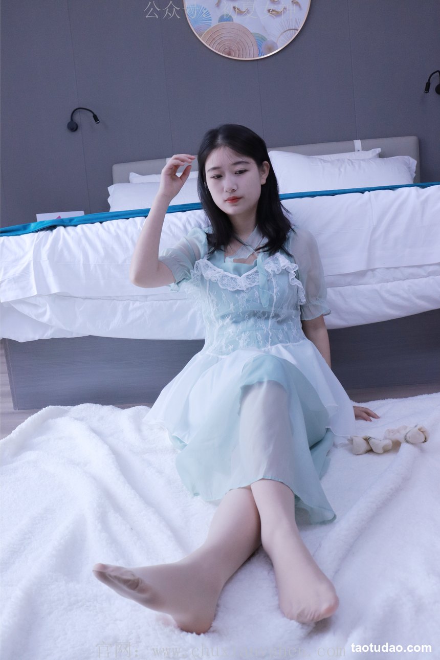 图片[3]-初夏女神 NO.009 念念 绿野仙踪M码连衣裙搭回力球鞋[120P+1V／5.53GB]-绅士图