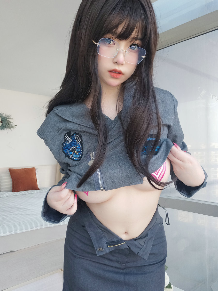 女主K - 沉默的学姐 / 102P-742MB / cos萌妹-绅士图