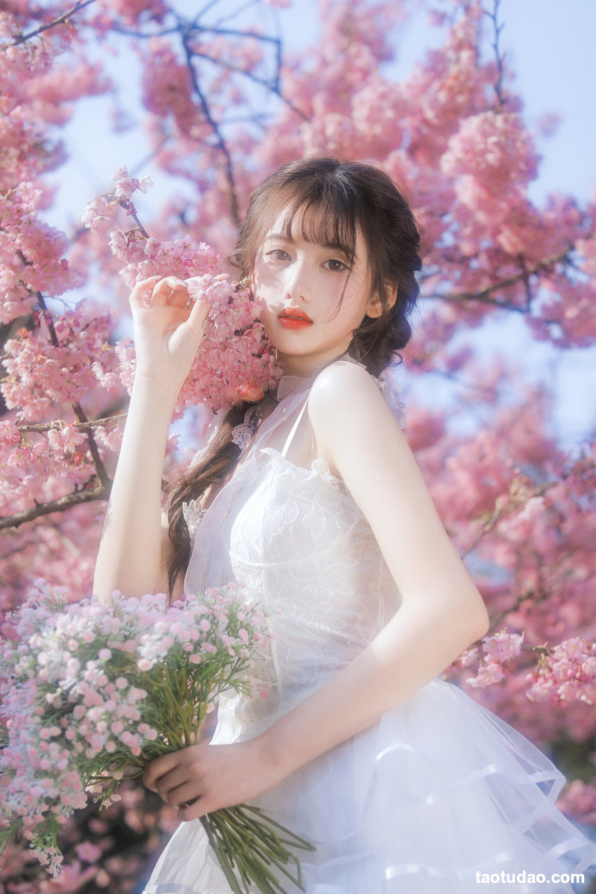 图片[2]-[YITUYU艺图语]2022.03.28 樱花限定 怡子yiii[20+1P／301MB]-绅士图