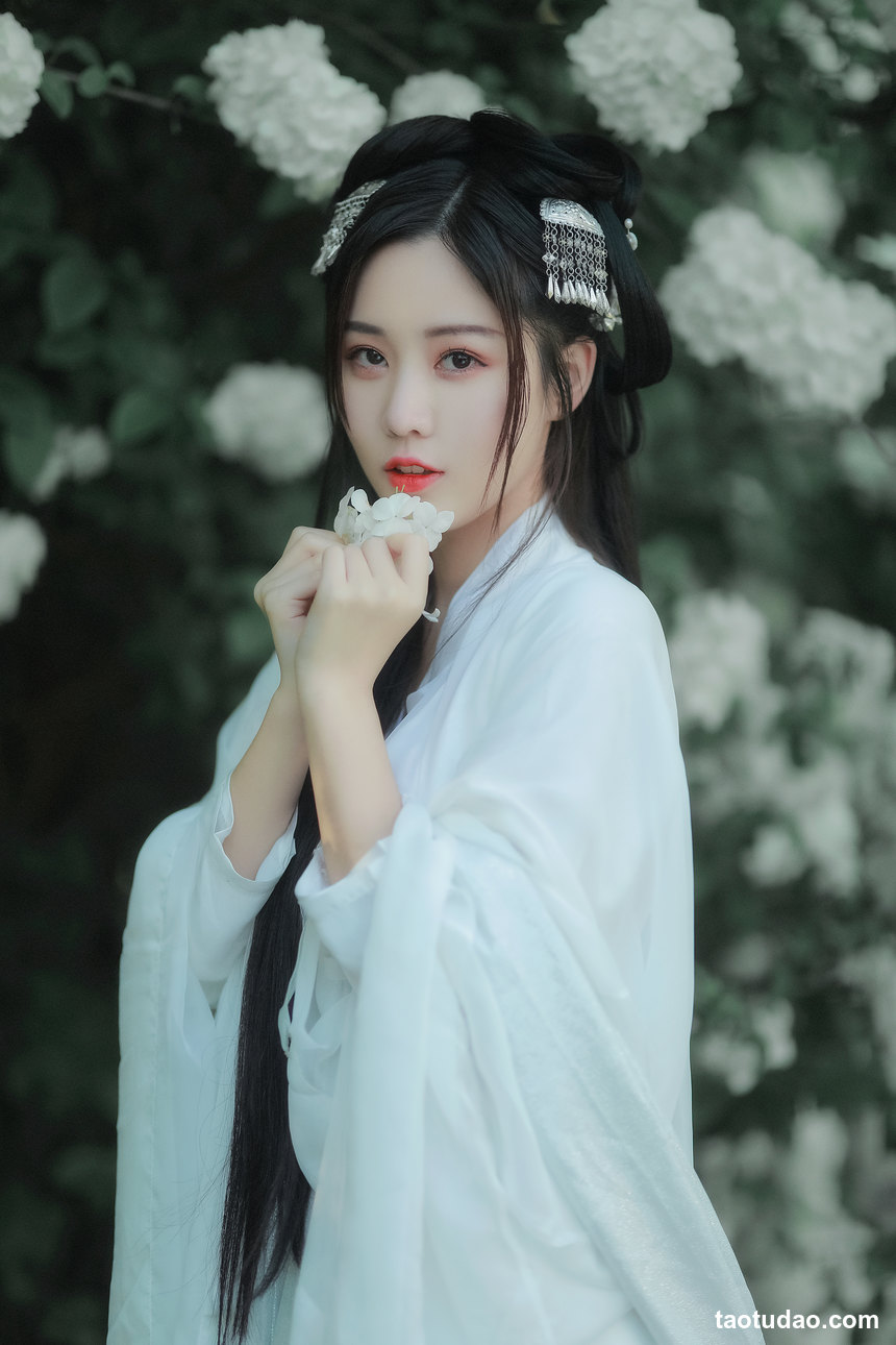 图片[4]-[YITUYU艺图语]2022.05.20 紫荆花开 若希icy[22+1P／424MB]-绅士图