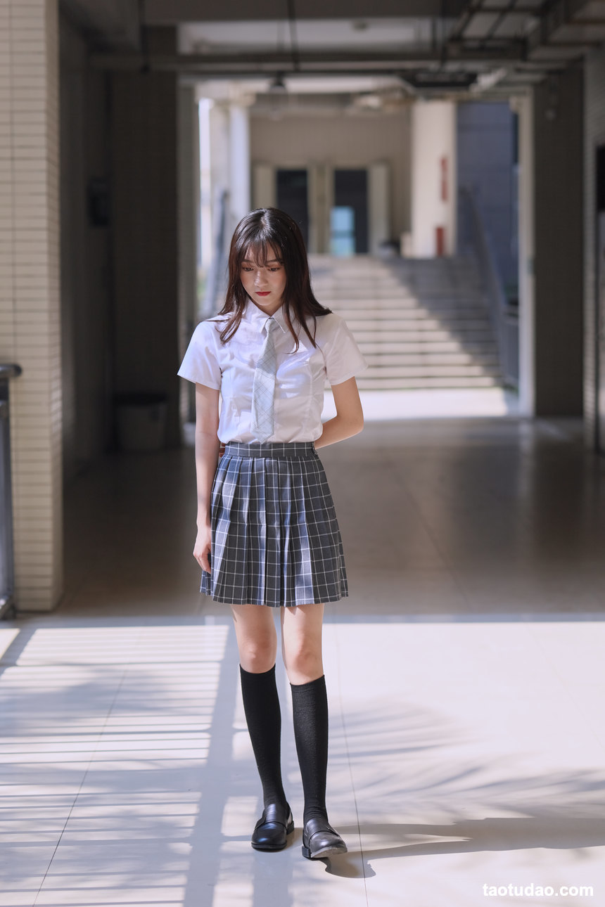 图片[2]-[YITUYU艺图语]2022.05.24 校园青春 虫虫[42+1P／348MB]-绅士图