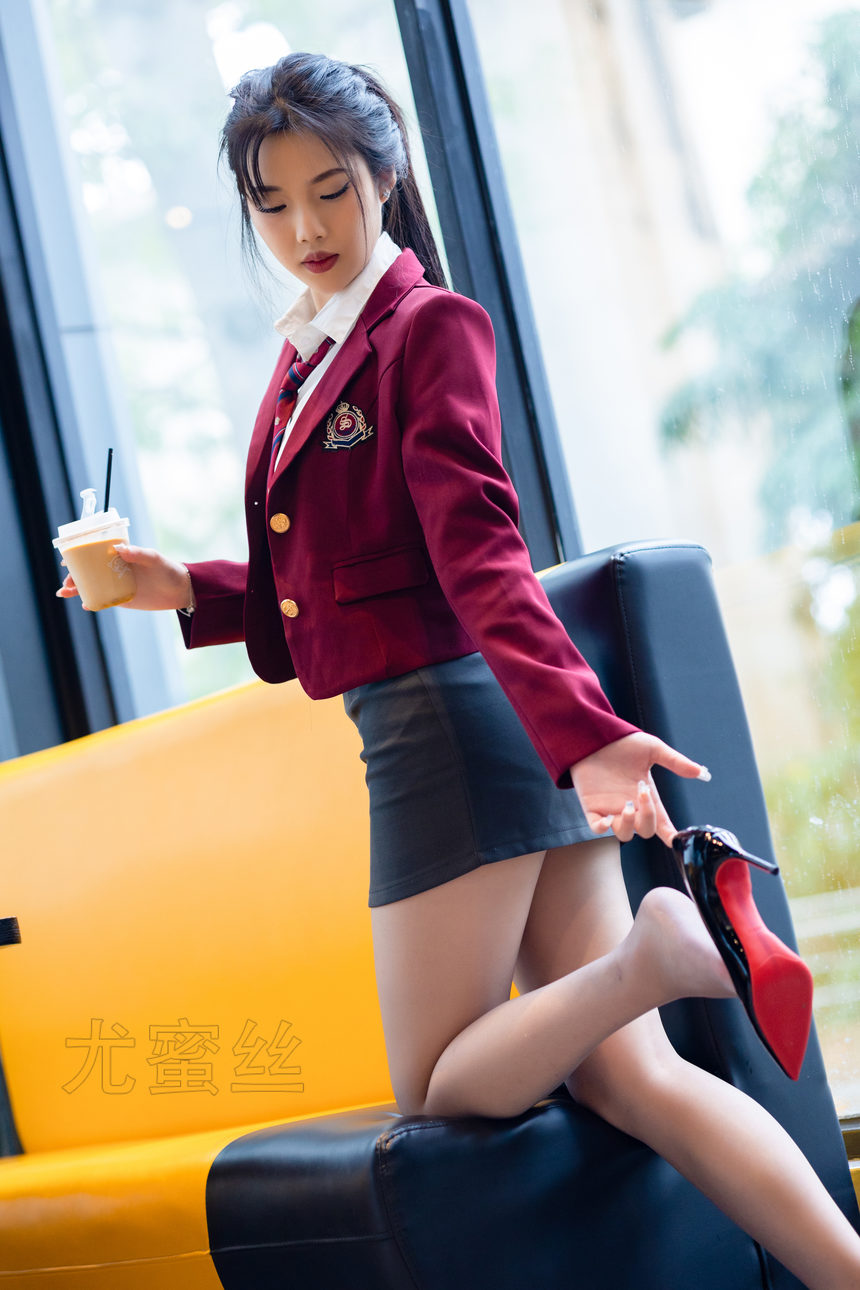 [尤蜜丝]穿搭写真 NO.130[49P+1V／1.17GB]-绅士图
