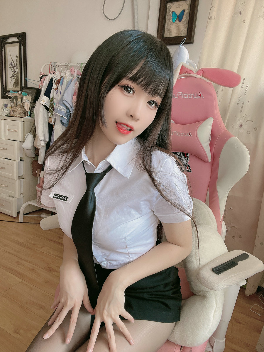 miko酱wwmikoの黑丝01 [229P-1.38GB]-绅士图