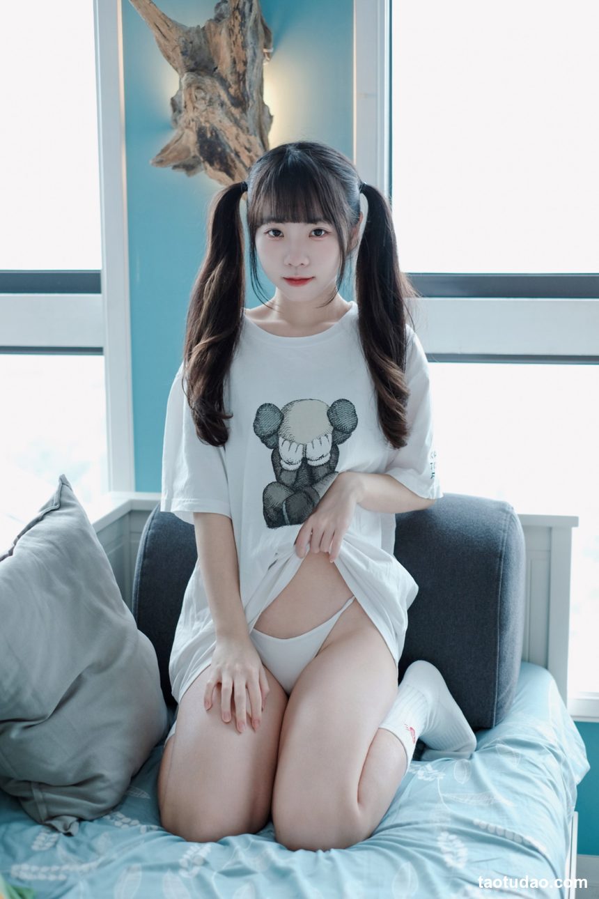 图片[3]-可可小白兔 – 捕獲一隻沒穿褲褲の小白兔 [30P-94MB]-绅士图