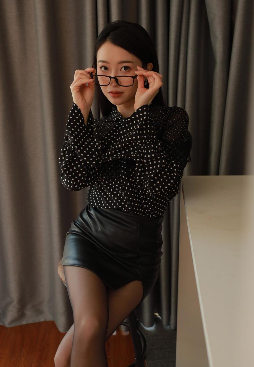 图片[3]-[IESS异思趣向] 2025.03.31 丝享家 2015 小婕《半透波点衫（上）》[87P-80MB]-艺库