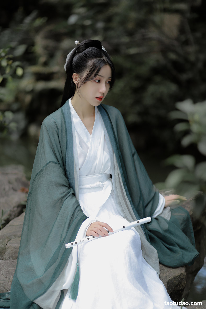 图片[4]-[YITUYU艺图语]2022.05.13 逍遥客 我再想想[22+1P／183MB]-绅士图