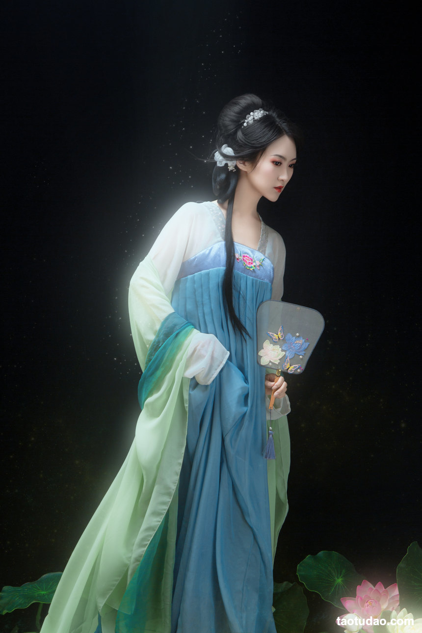 图片[2]-[YITUYU艺图语]2022.06.23 粉色浪漫 凡凡[23+1P／112MB]-绅士图