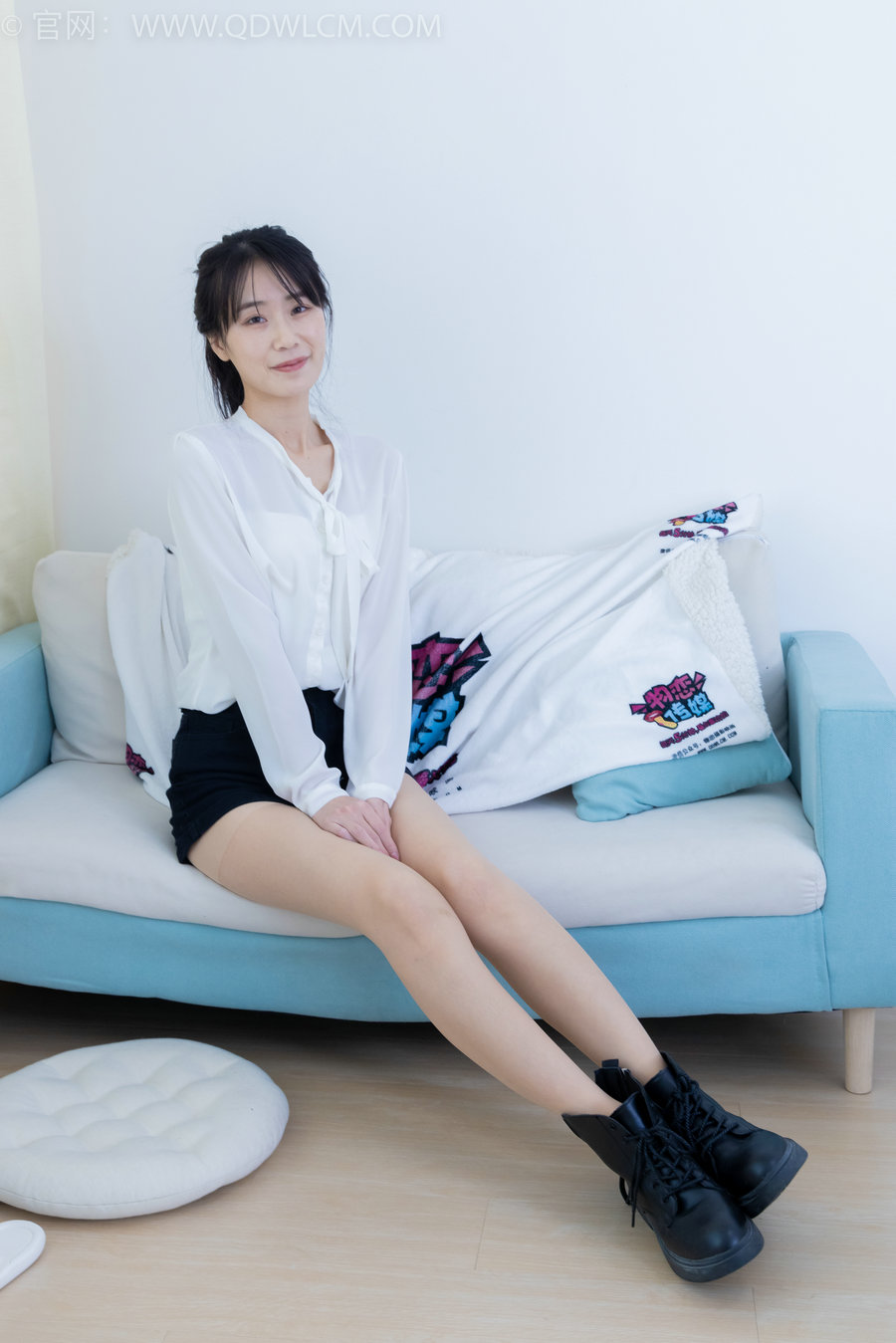 物恋传媒 No.1904 菜菜-荆棘公主 / 170P1V-4.25GB / 丝袜丝足-绅士图