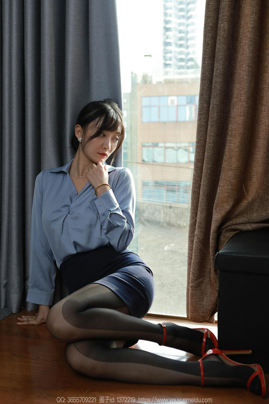 IESS异思趣向 - 模特：秋秋《美女记者》/ 86P-90MB / 机构-艺库