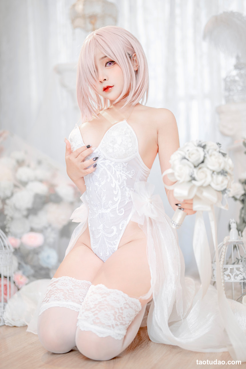 Sayo Momo - NO.23 Mashu white lingerie body oil [57P+8V-327MB]-绅士图